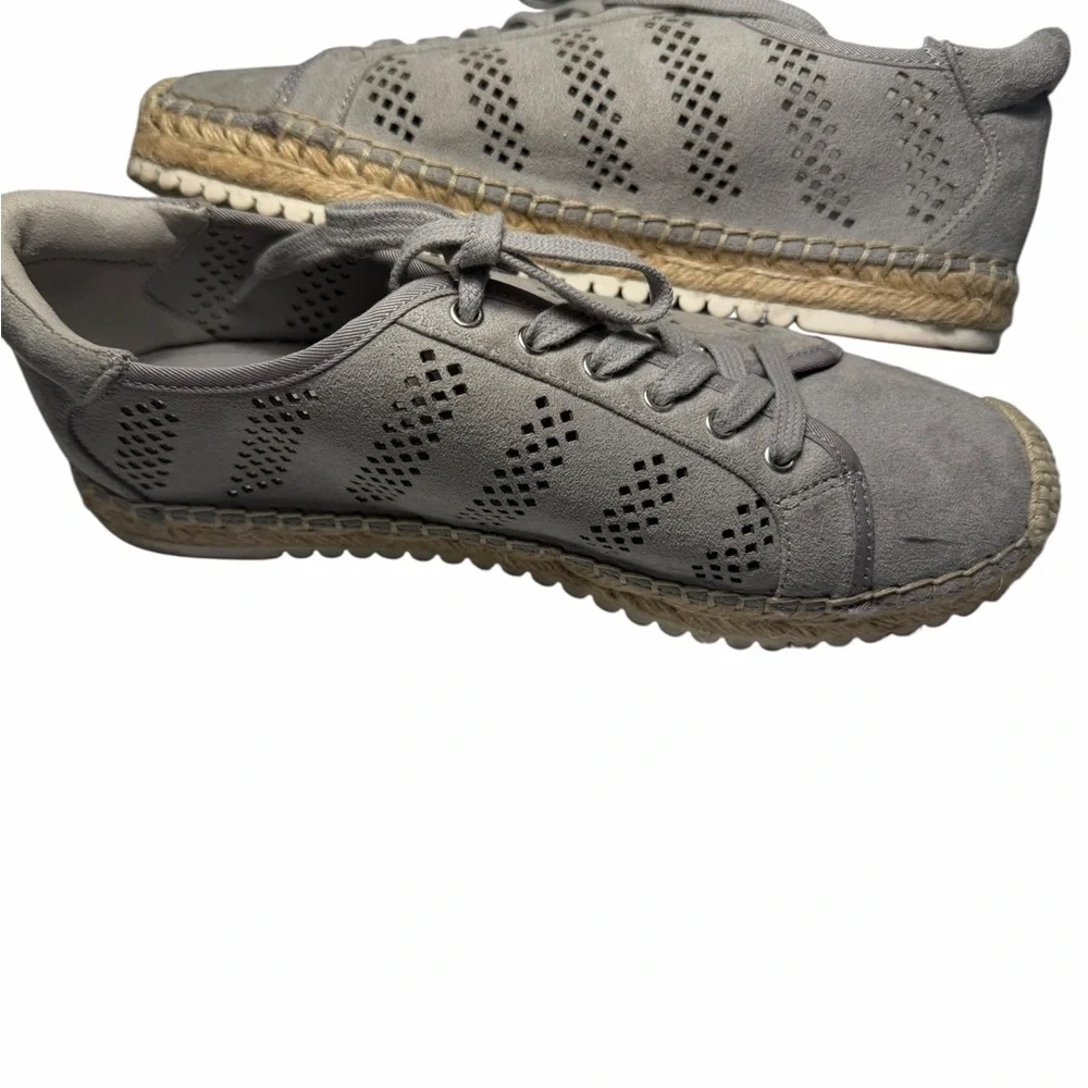 Marc Fisher Baila Perforated Espadrille Gray Lace-Up Sneakers Sz 7.5